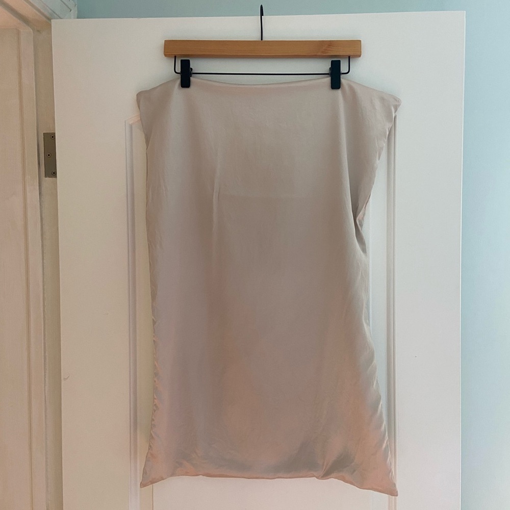 Quince Silk Pillowcase - Picture 4 of 5